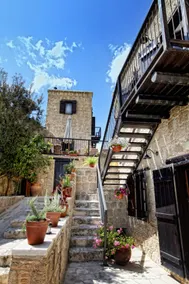 Leonidas Village Houses - Image 3