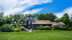 14 Acre estate on the lake, Beach with bball court - Image 3