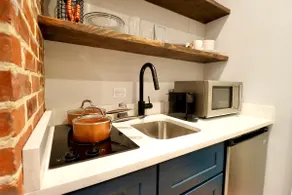 9 Suites at Prince Street Inn - Image 5