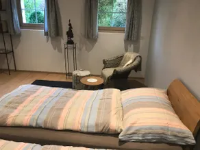 2 bedroom garden apartment 5 min from city and train station - Image 2