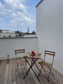 Unique Penthouse in City Center (with Terrace) - Image 3