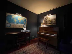 The Tate House, Spacious 5 Bedroom with apartment - Image 4