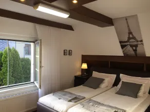 luxurious house, 21 min to center, free parking - Image 4