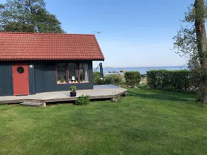 Cabin by the sea - Image 2