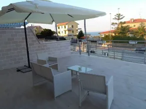 Sun and Sea Apartment no. 2 - Image 3