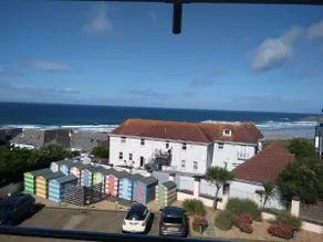 Una playa fistral con capacidad para 4 personas en 2 habitaciones. - Image 4