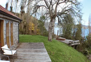 Cottage on waterfront with hot tub - Image 3