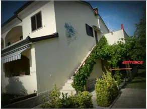 Garden studio with Pool & Free Mon Perin Access - Image 5