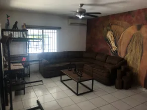 Entire house, central - Image 4