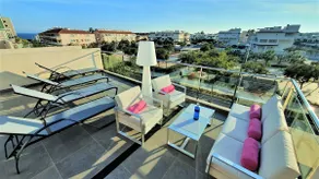 Penthouse Avec Solarium Privé à 250m de la Plage - Image 3