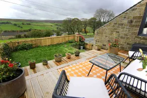 Farways Den - Image 3
