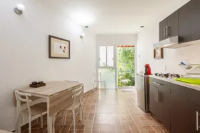 5B Bright and comfortable Suite. - Image 4