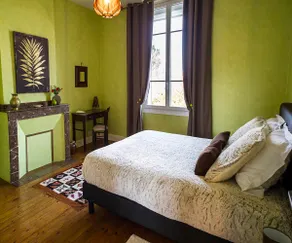 La Maison d'Henriette with garden, shared pool - Image 3