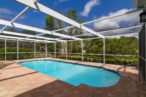 Tropical Getaway in North Naples! Pool/Cozy/Clean! - Image 2