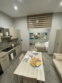 PaPa Home private apartament in centre of Salerno - Image 2