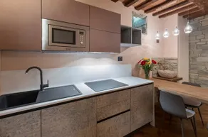 B&B Luxury Apartment Suite Gubbio 2 camere e divano letto - Image 3