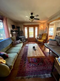 Beautiful Craftsman Home in Lake Huntington - Image 4