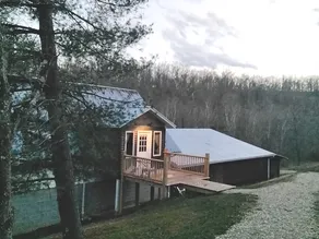 Entire Guesthouse 2 minutes from I-64 - Image 5