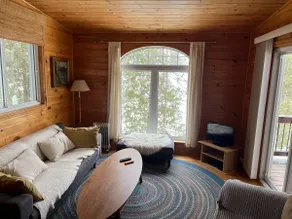 Waterfront Cottage - Image 5