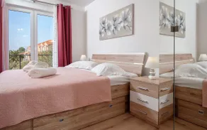 Antonella - One Bedroom Apartment with Balcony - Image 2
