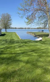 Swim, fish, have fun at the sandbar & cruise the lake! Sleeps 8! - Image 3