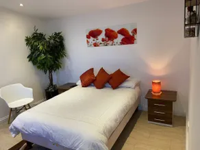 Delightful 1 bedroom lodge in Chilworth - Image 3