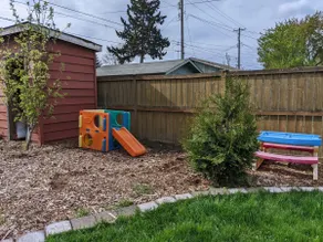 Central: clean, quiet, family friendly, king bed - Image 5
