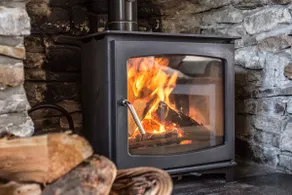 Walk the coast, soak in the tub, relax by the fire - Image 5