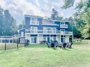 Newly Remodeled in Pistakee Bay on the Chain O' Lakes - Image 3