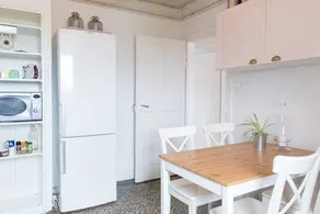 Bright apartment, ideally located, 4 rooms - Image 3