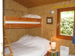 Charming cabin in campsite on Lake Annecy - Image 3