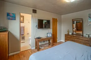 Nob Hill Guesthouse, King Bed, gårdhave m / pejs - Image 4