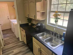 Lake City Luxury New listing whole house - Image 3