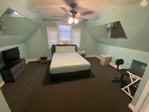 Lovely Private 2-Bedroom Rental - Image 3