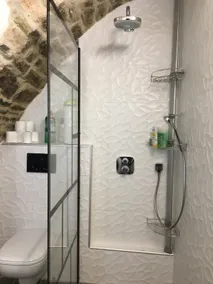 Jacuzzi room - Image 5