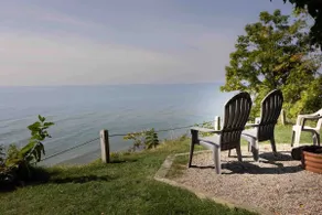 Lake Michigan Beach Cottage - Stunning Views - Image 4