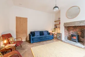 Cosy Mill Workers Cottage Heritage Saltaire - Image 2