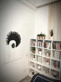 Tranquil apartment with small garden - Image 3