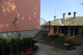 Brand new sunny, panoramic, quiet two-room apartment - Image 4
