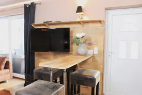2 Rooms | 5***** Chalet Ambience with Garden - Image 2