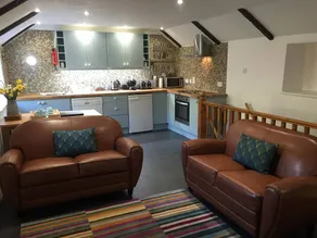 'Pond Meadow' Charming seaside converted barn. - Image 5
