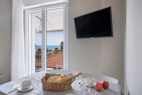 Beautiful two-room apartment and balcony with side sea view - Image 3