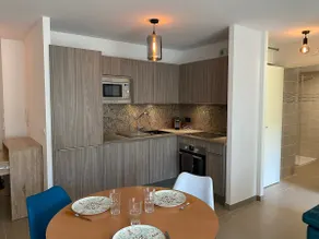 2 new ground floor rooms 100 m from the sea with parking - Image 5