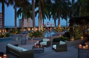 Four Seasons Hotel Miami - Image 4
