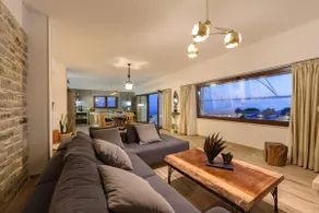 Zeus & Dione Luxury Villa - Image 4