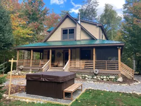 Large Cozy House in the Woods .Few minutes from Lake George and Gore mountain - Image 2