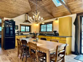 Creekside cabin with 30+ day discount - Image 2