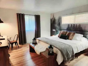 Firepit•King Beds & Bunks•By Lake & Snow•Sleeps 10 - Image 2
