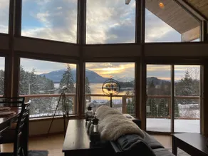 Luxury Auke Bay Chalet~ Ocean views, Hot tub, Sauna, fireplace, Ultimate Retreat - Image 5