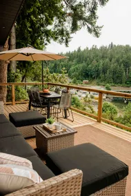 Oceanside Retreat - Expansive High Bank Views! - Image 5